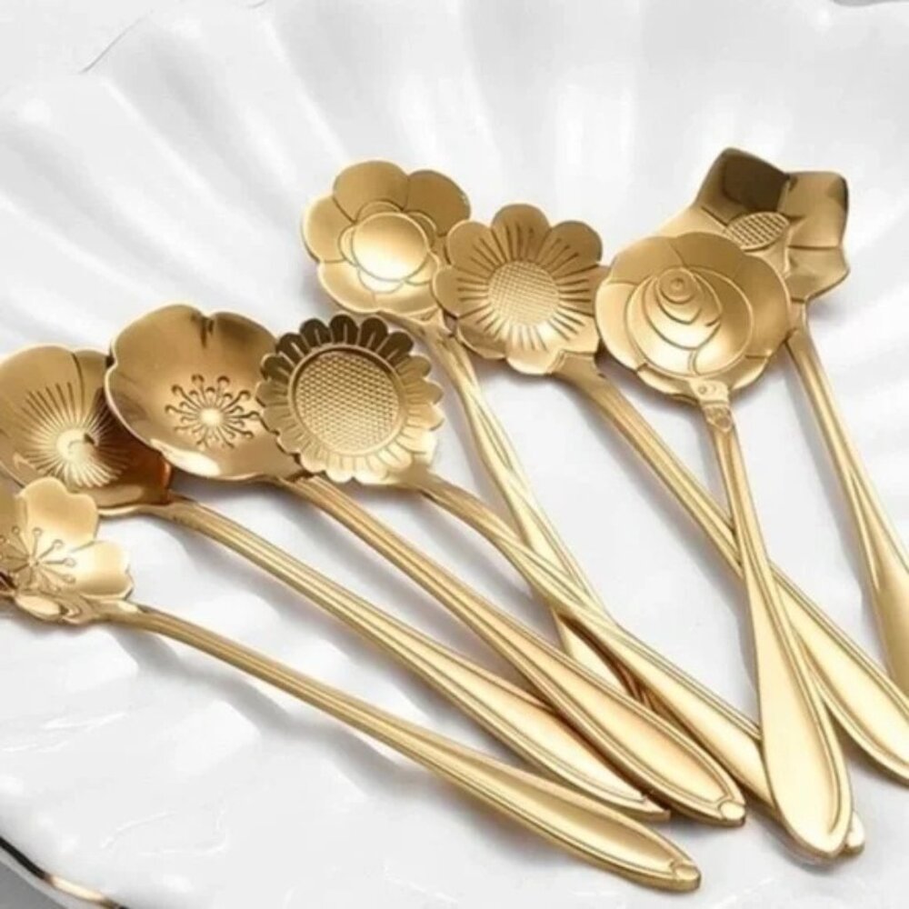 “Tea Time” Gold 8 Spoon Set